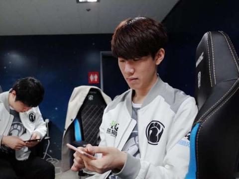 Xun ：对线都特别强，配合也都很好，所以会让我们赢游戏比较简单