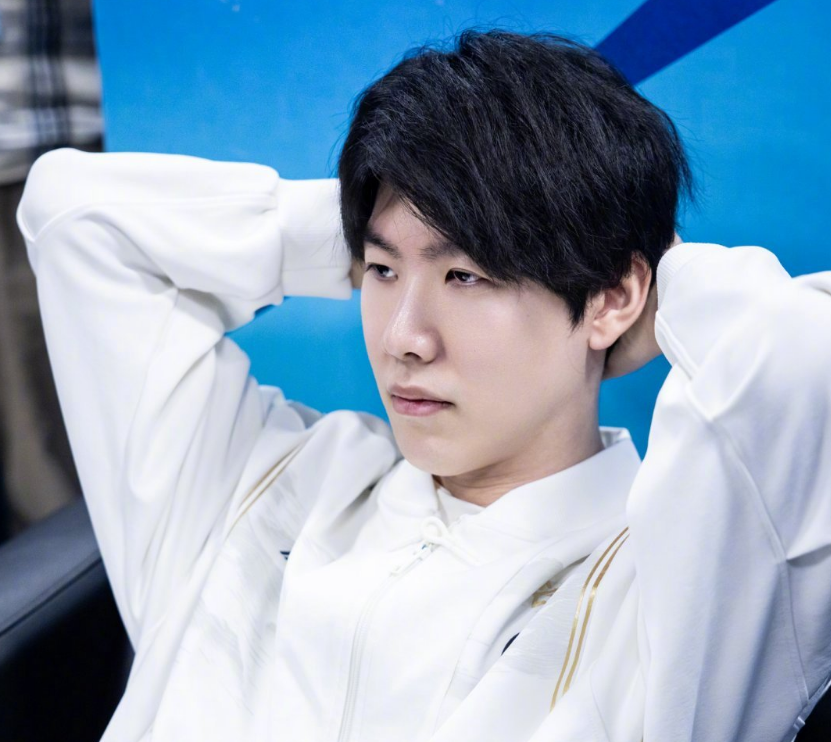 势均力敌！在最近6场WBG与LNG的交战中，两队互赢对方三个大场